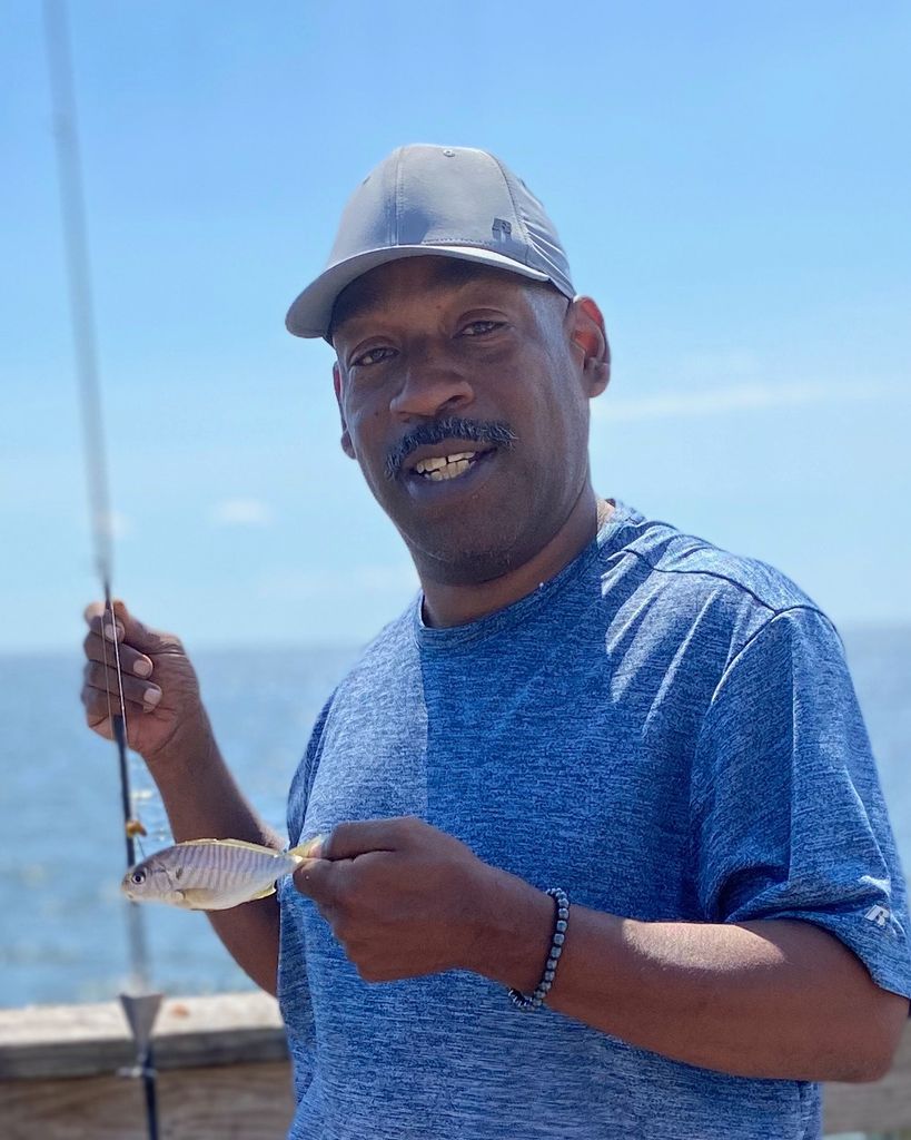 Christopher Gibbs Profile Photo