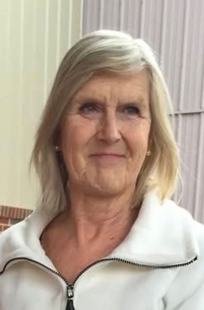 Carolyn Rose Reszel Profile Photo