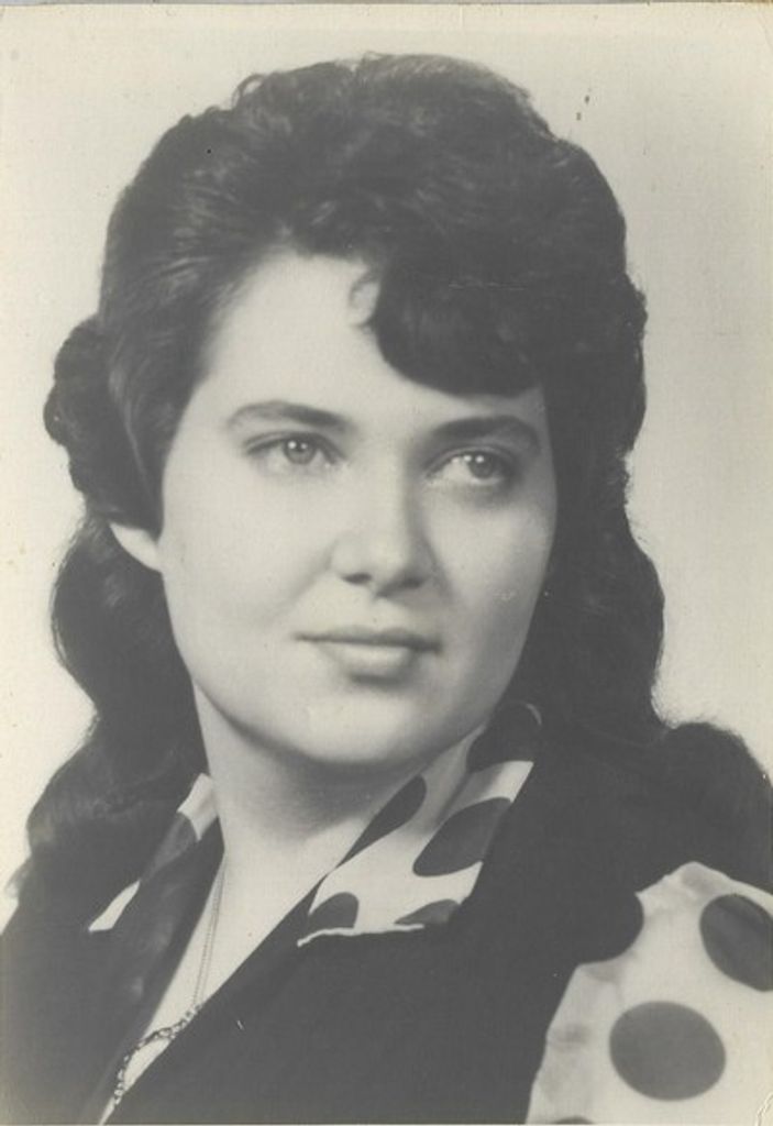 Carol Ann Ross Profile Photo