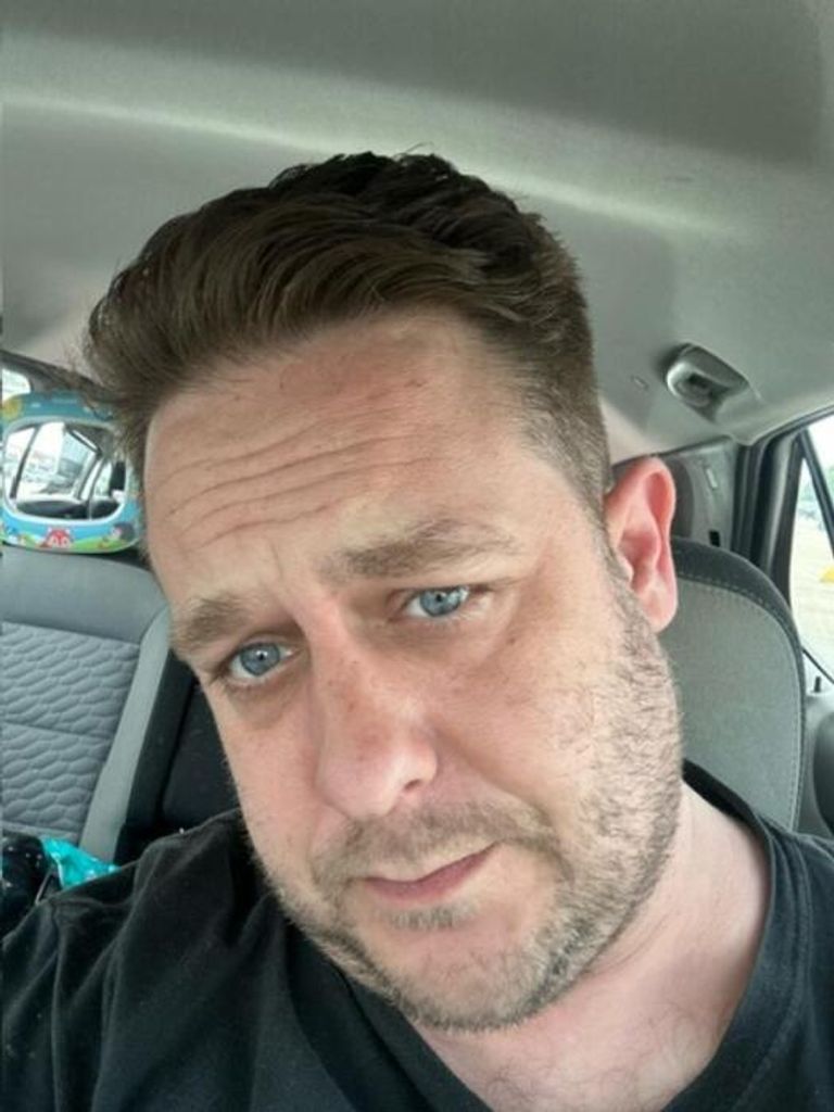 Michael Simon Bennett Profile Photo