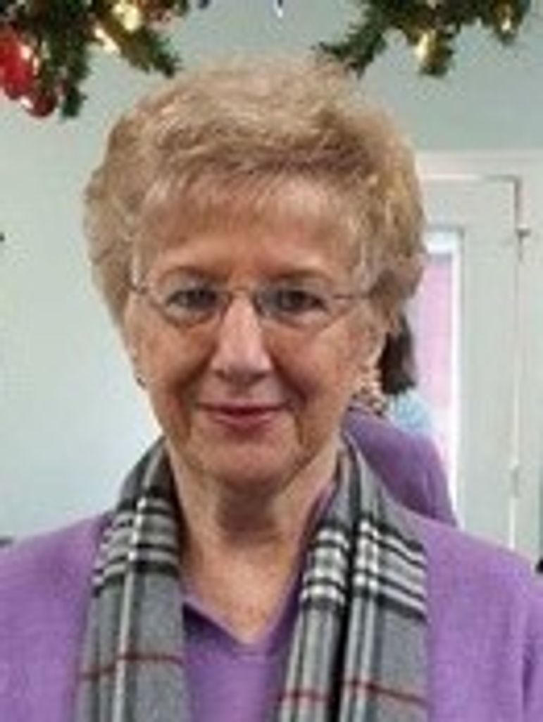 Cecile Lucas