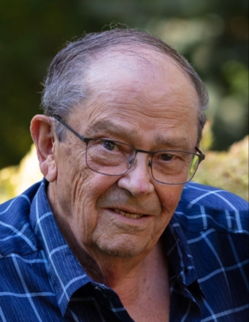 Richard E.  Berrend Profile Photo