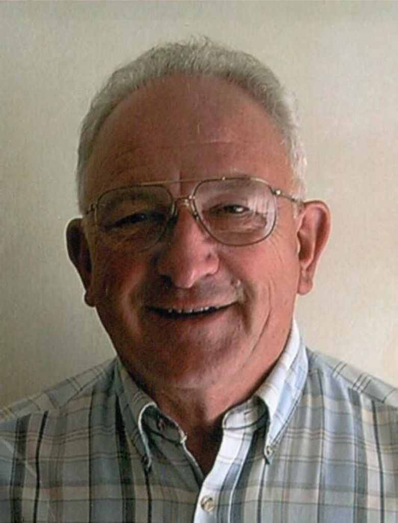 Lloyd L Schreiner Profile Photo