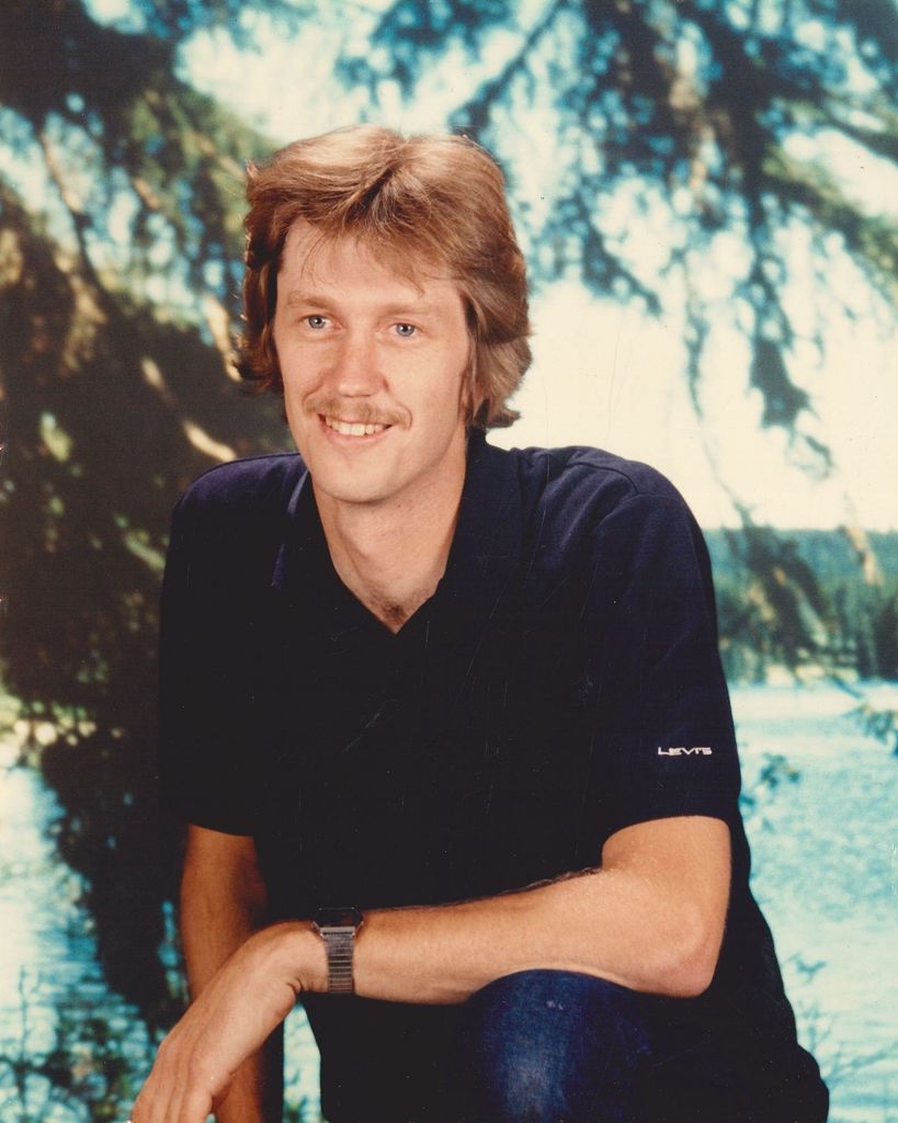 Larry L. Hollinsworth