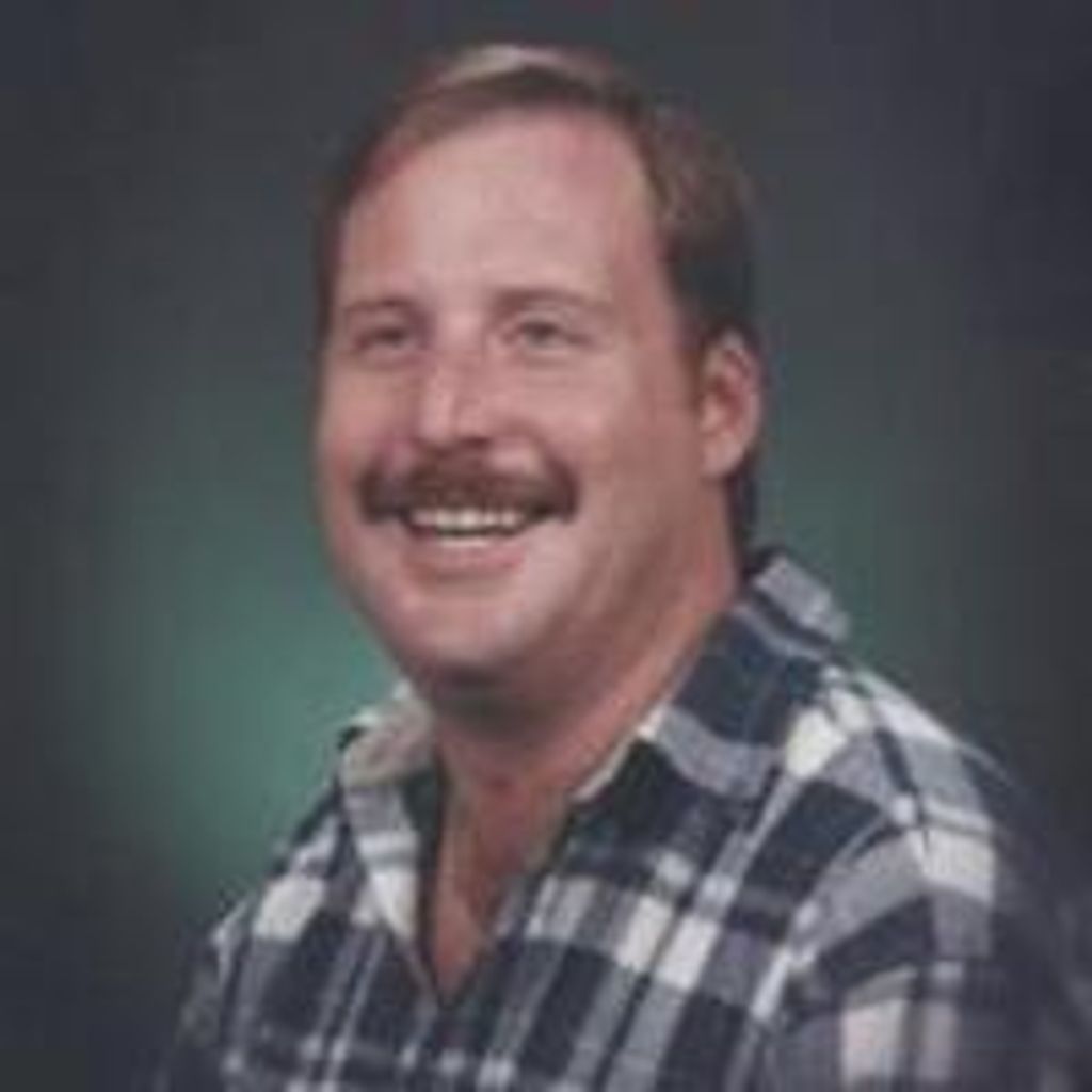 Robert Mitchell Holubec