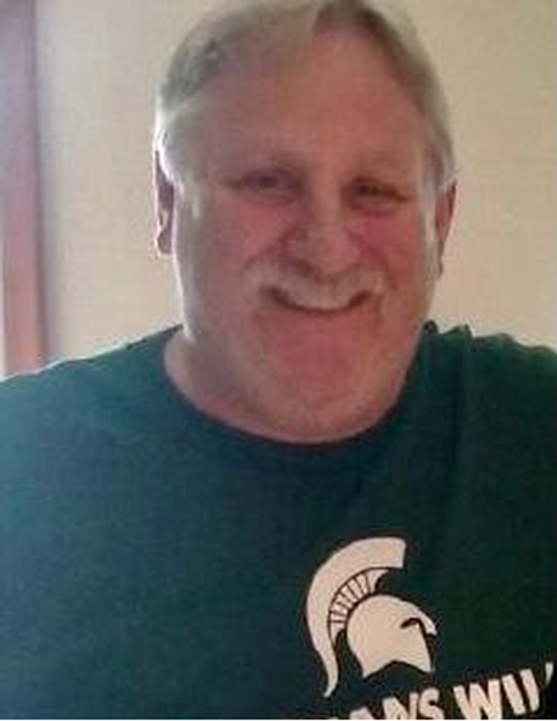 Robert Slumkoski Profile Photo