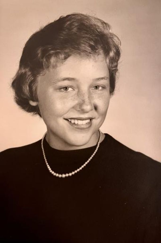 Sandra Leigh Rund Profile Photo