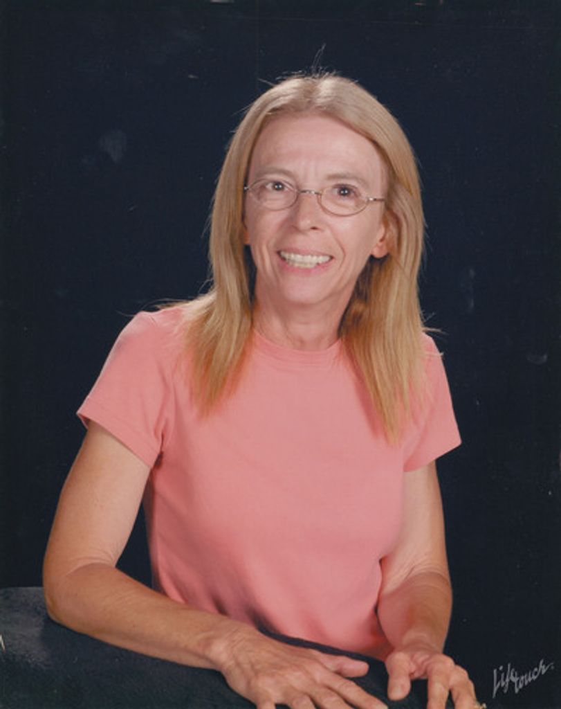 Nena Dupus Profile Photo
