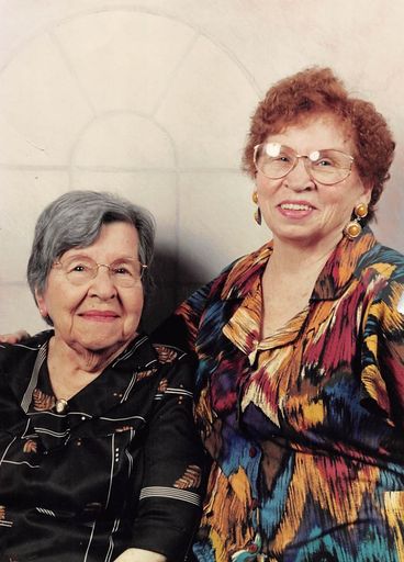 Jeanne Leona Oskins photo gallery thumbnail 31 of 90