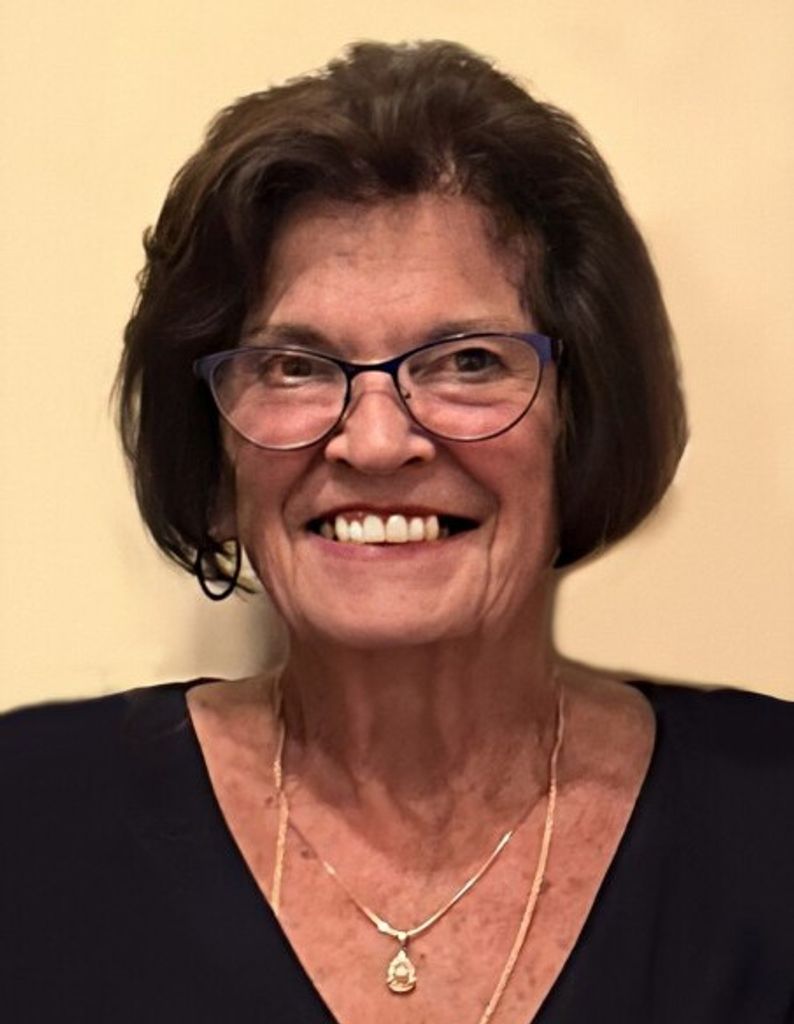 Eva (Constant)  Soucy Profile Photo