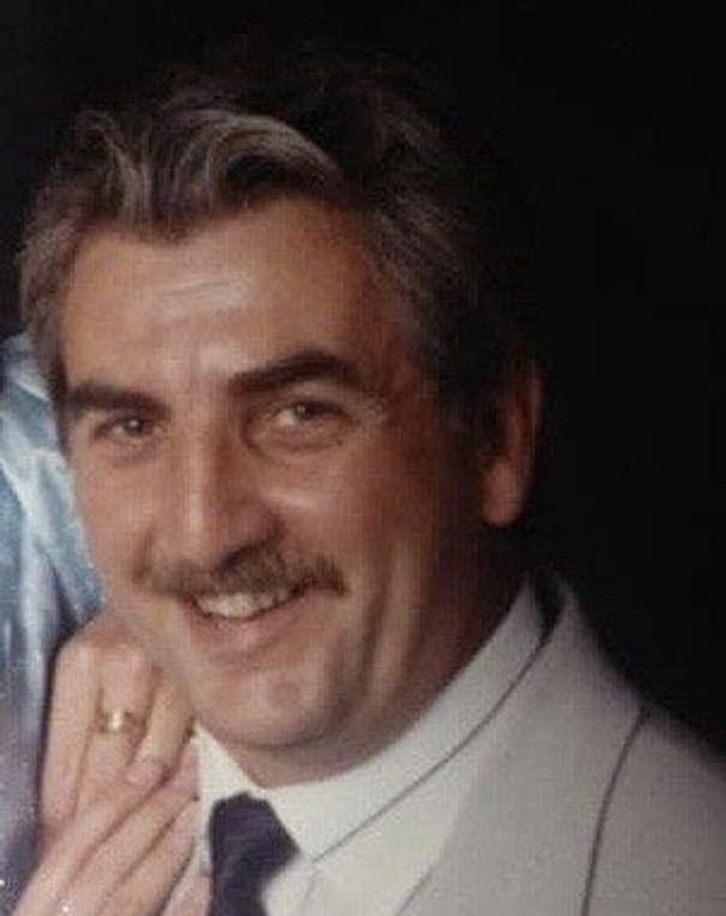 Martin William Palzet Profile Photo