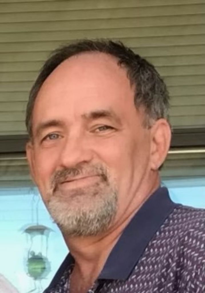 Robert Wade Petersen Profile Photo