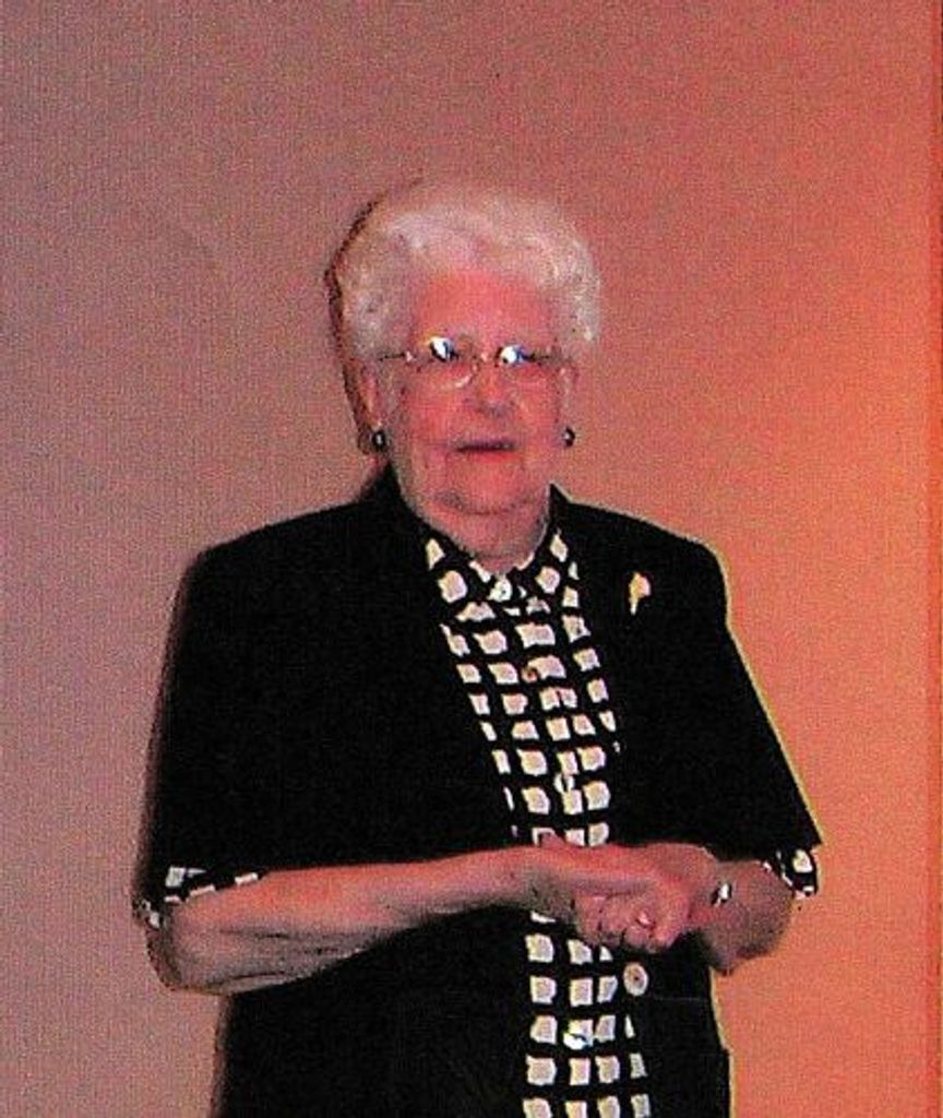 Dorothy Schmid