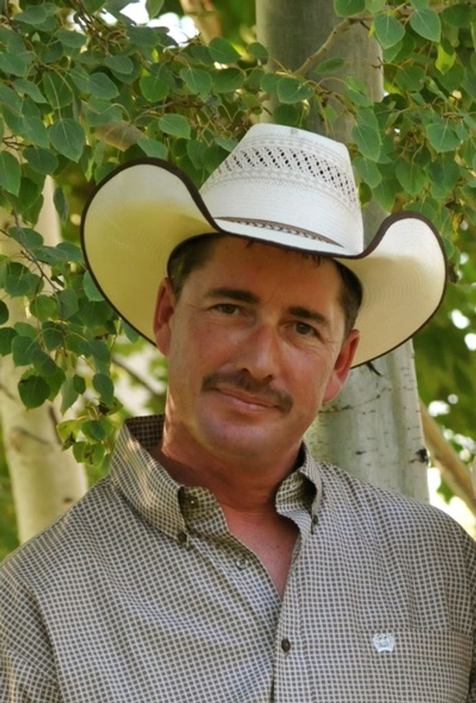 Martin Buddy Baler Profile Photo