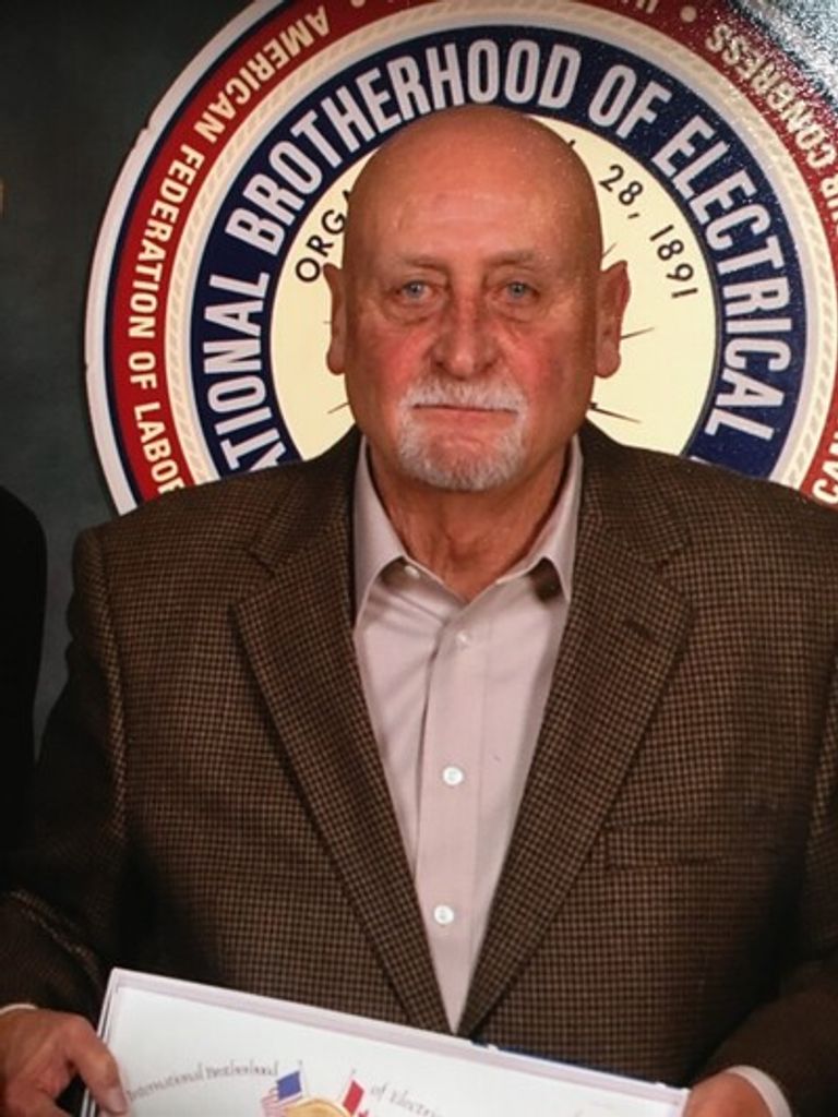 Leo Raymond Moeller Profile Photo
