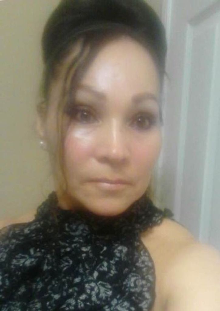 Sara Flores-Herrera Profile Photo