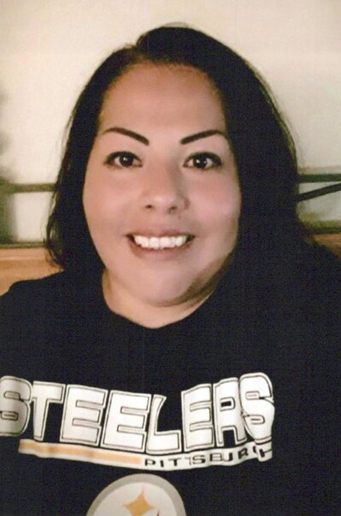 Jennifer Kristen (Nelson) Manuelito Profile Photo