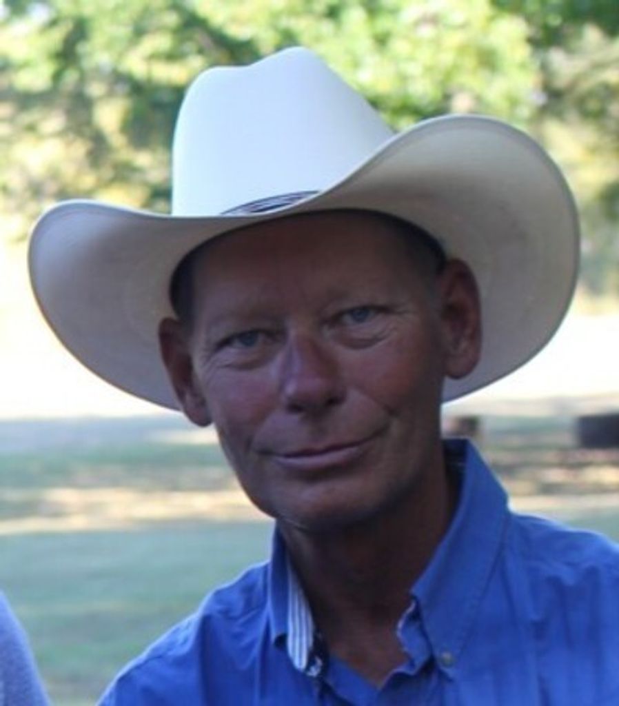 Earl Oscar Pike Profile Photo