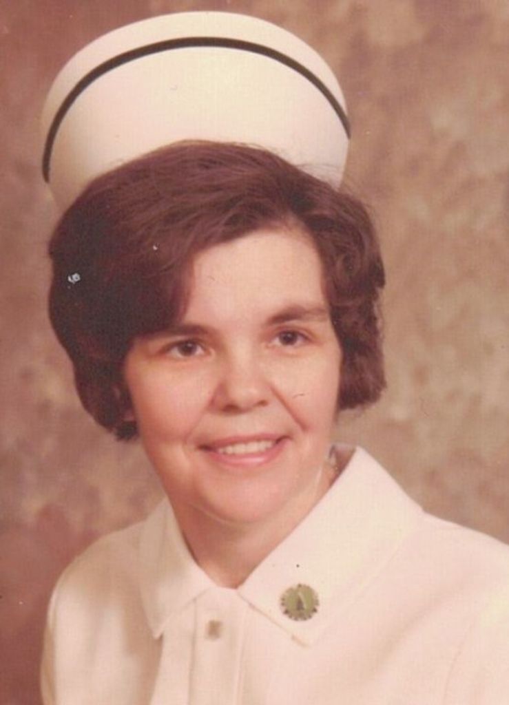 Esther Scholl Profile Photo