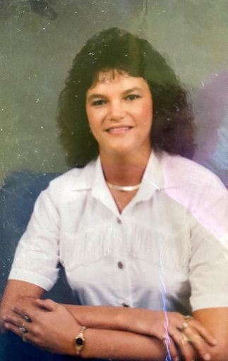 Linda Gail Borden Mcgee photo gallery thumbnail 54 of 74