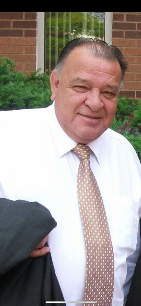 Manuel Castro Profile Photo