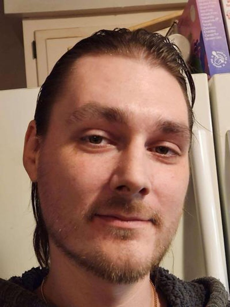 Damien Elliott Profile Photo