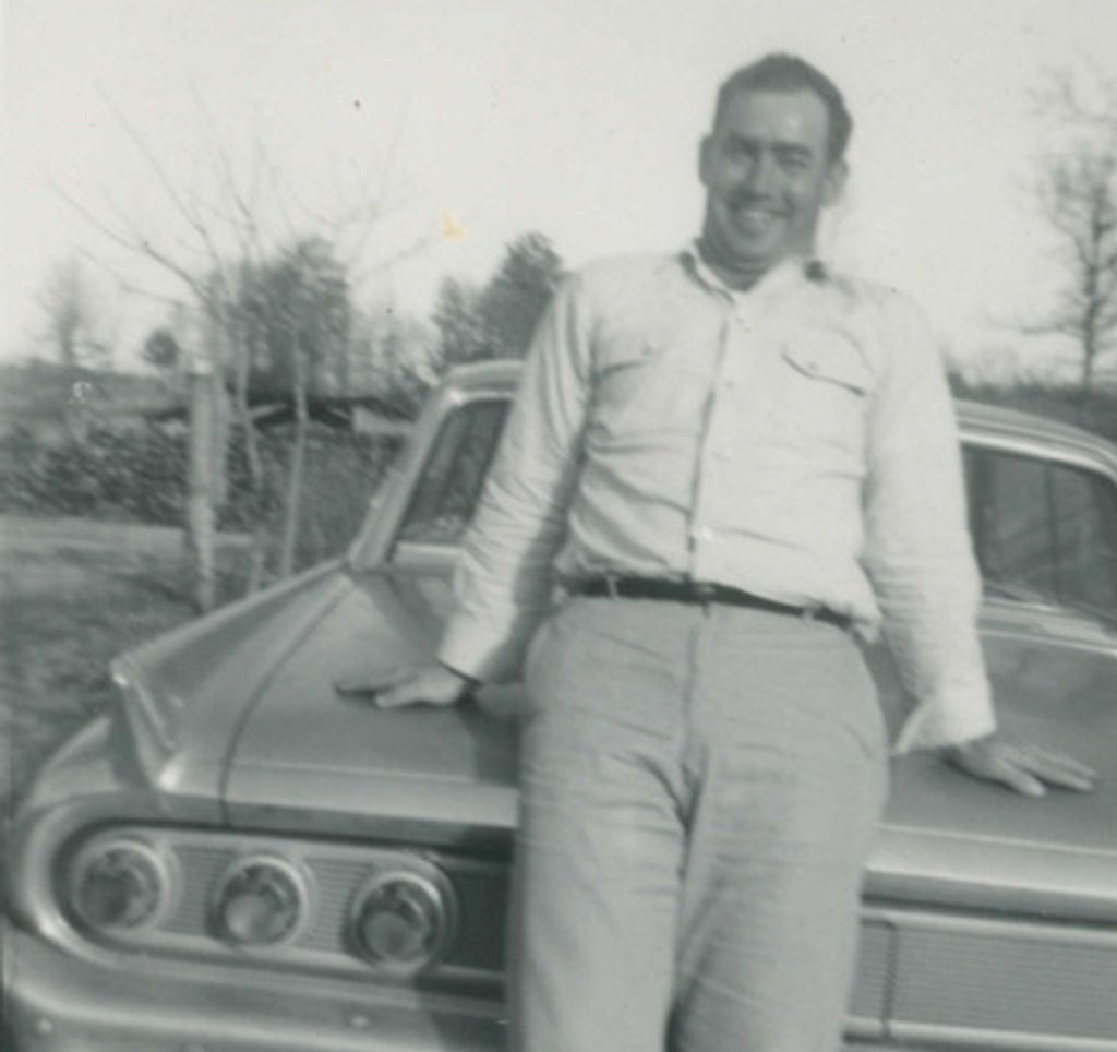 Thomas Grover Robertson Profile Photo