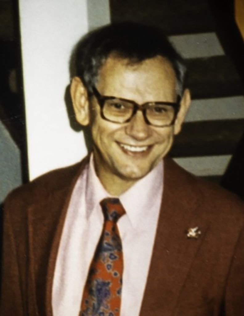 Robert Nichols Lawrence Profile Photo