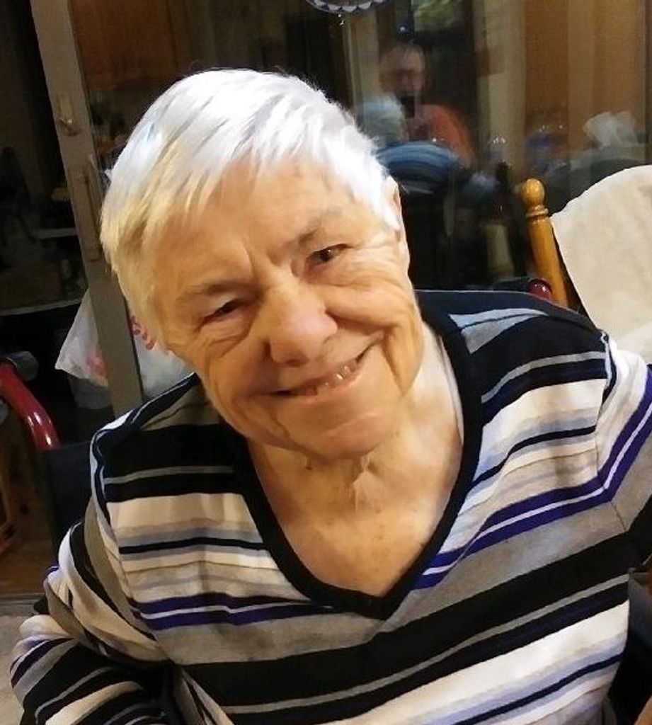 Evelyn Hestelle Higgins