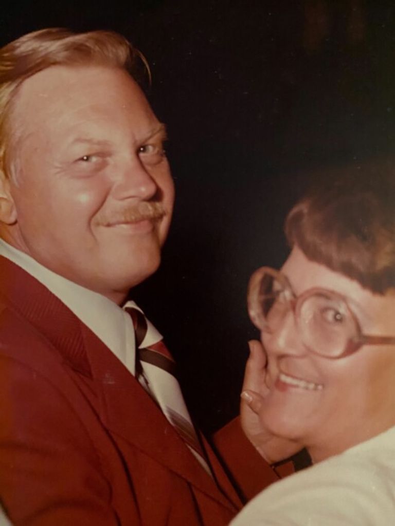 Robert "Bob" Peters