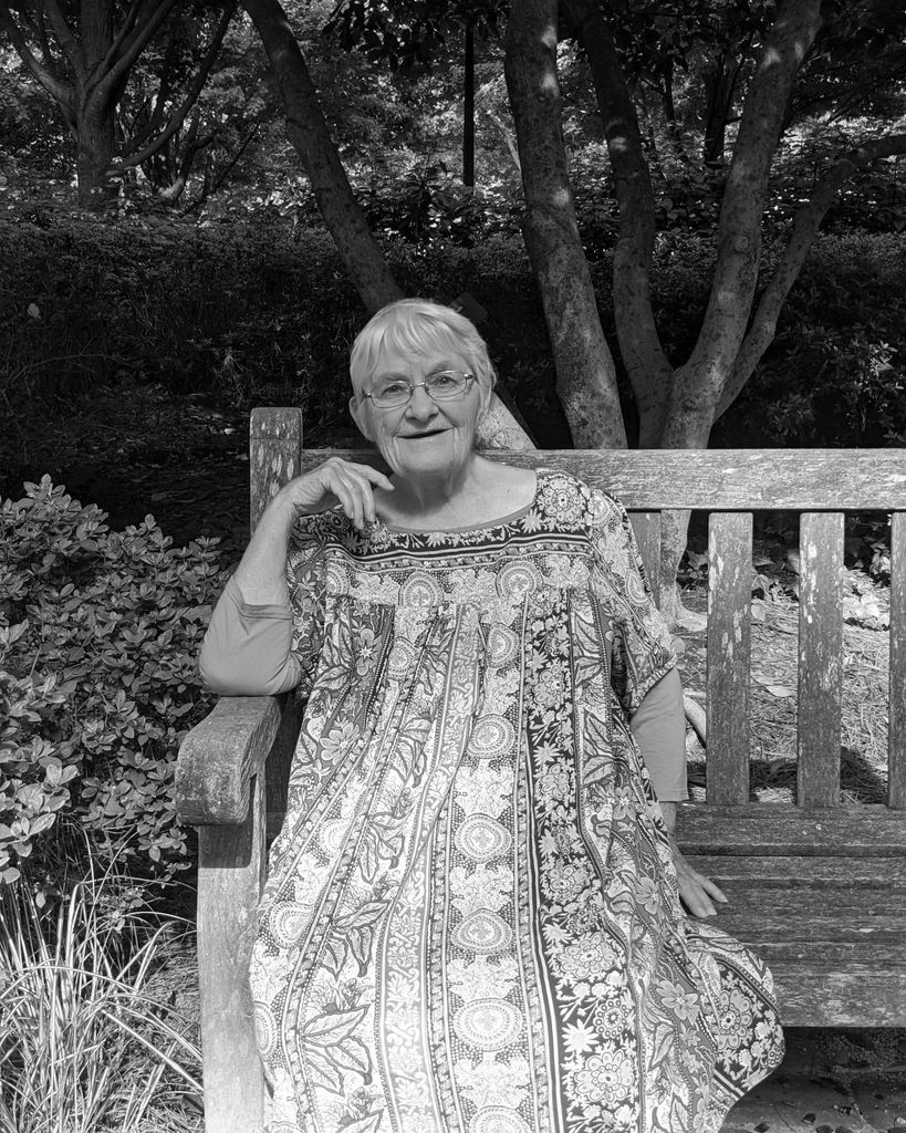 Janet Lee BROWN