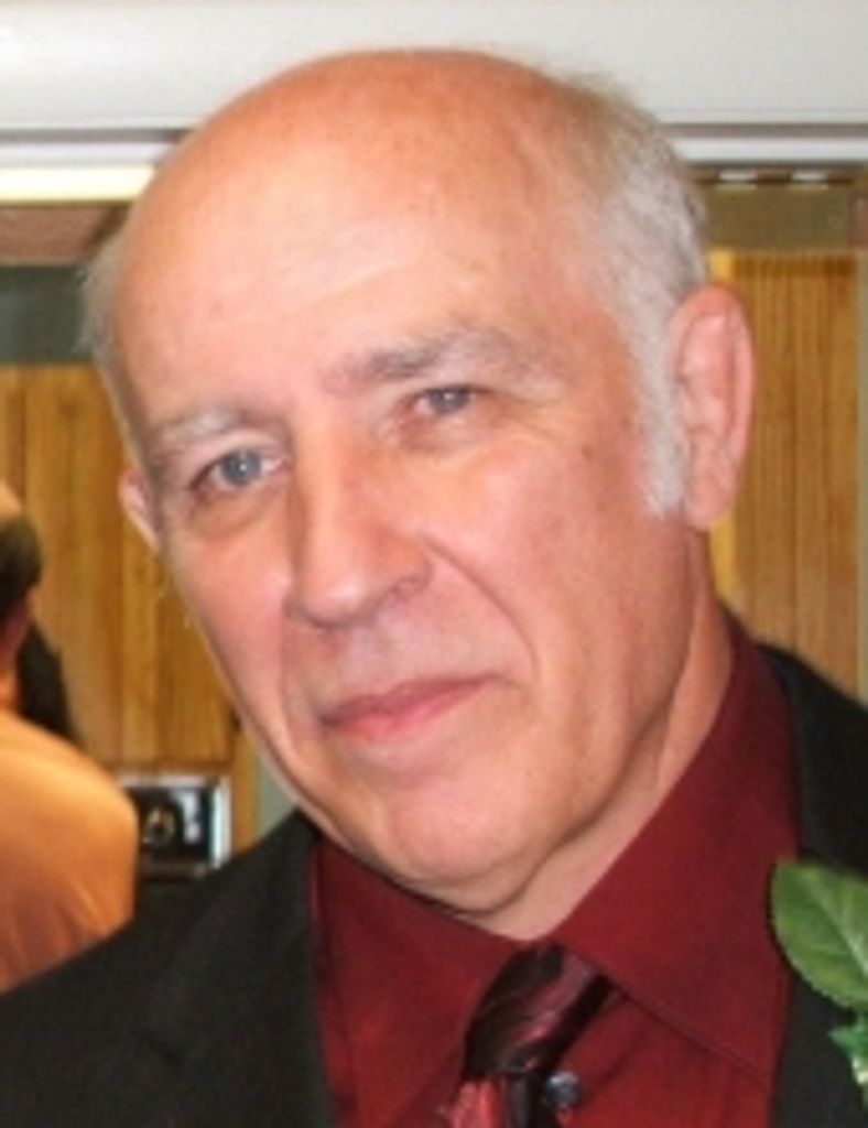 James Robert "Bob"  Chain Jr.