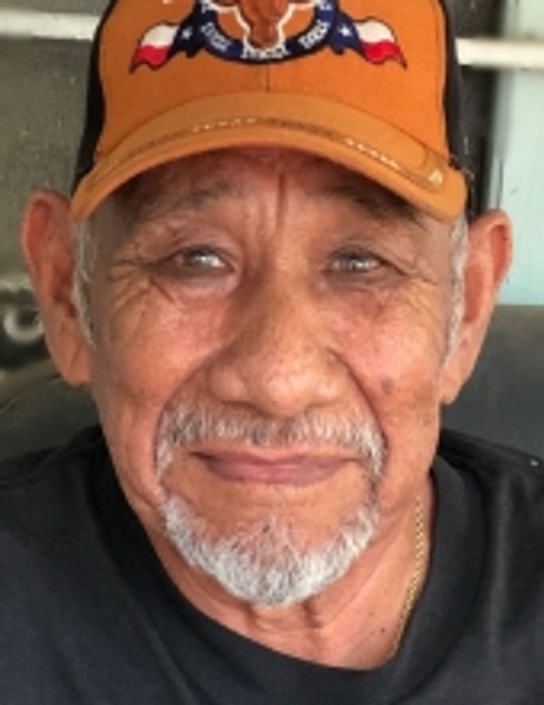 Miguel Flores