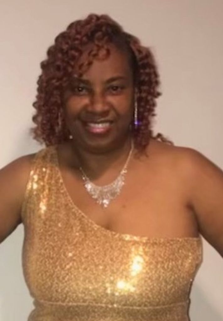 Tracie Leaquita Lewis Gray Profile Photo