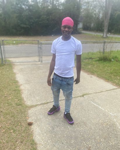 Terron Everton Brown photo gallery thumbnail 64 of 100