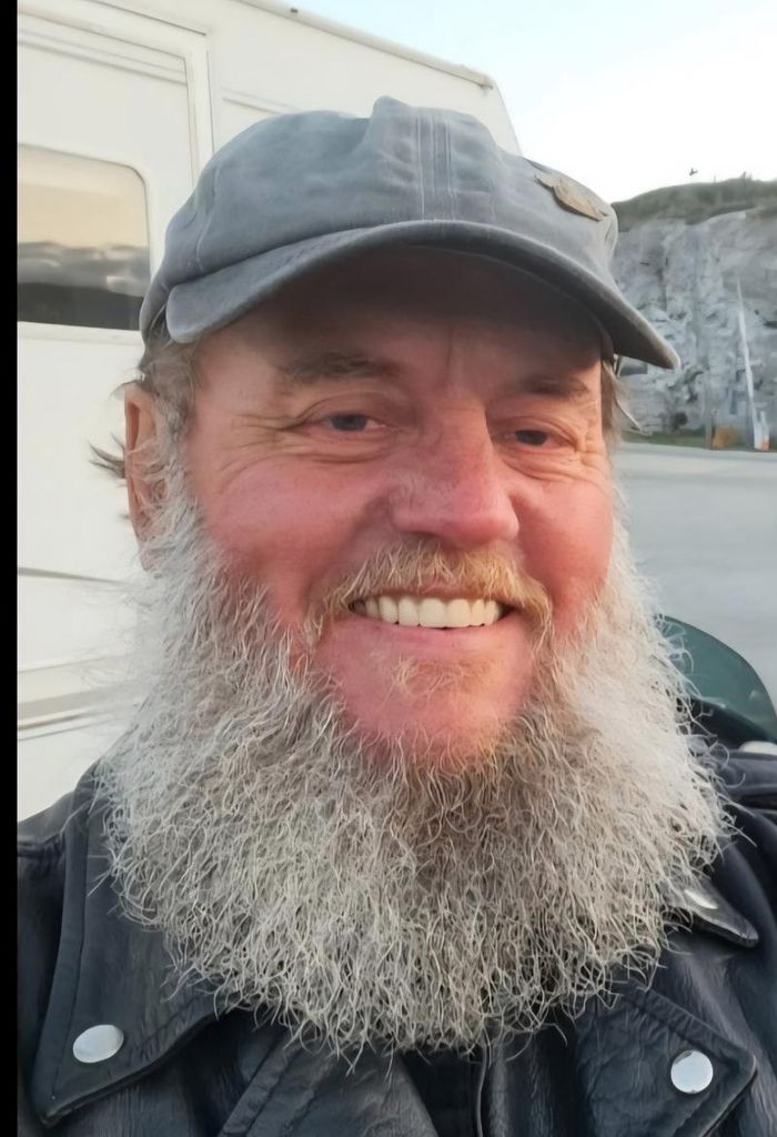 Gary Andrew Holloway Profile Photo