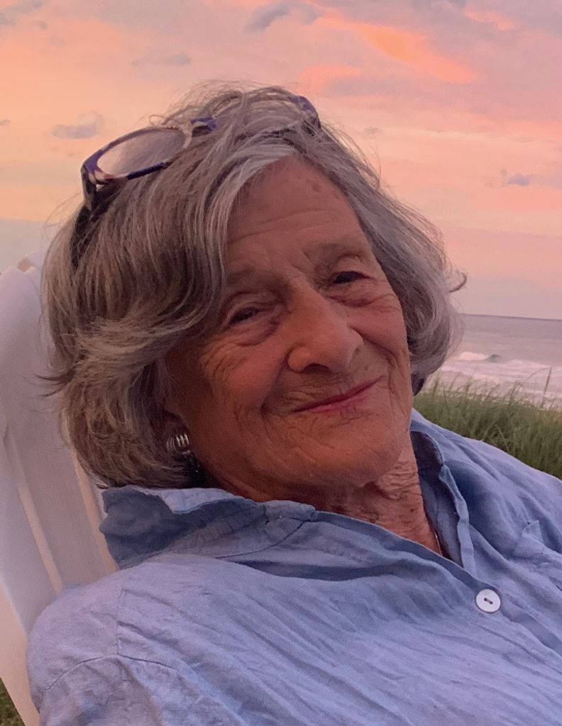 Joan Mcintyre Tilton