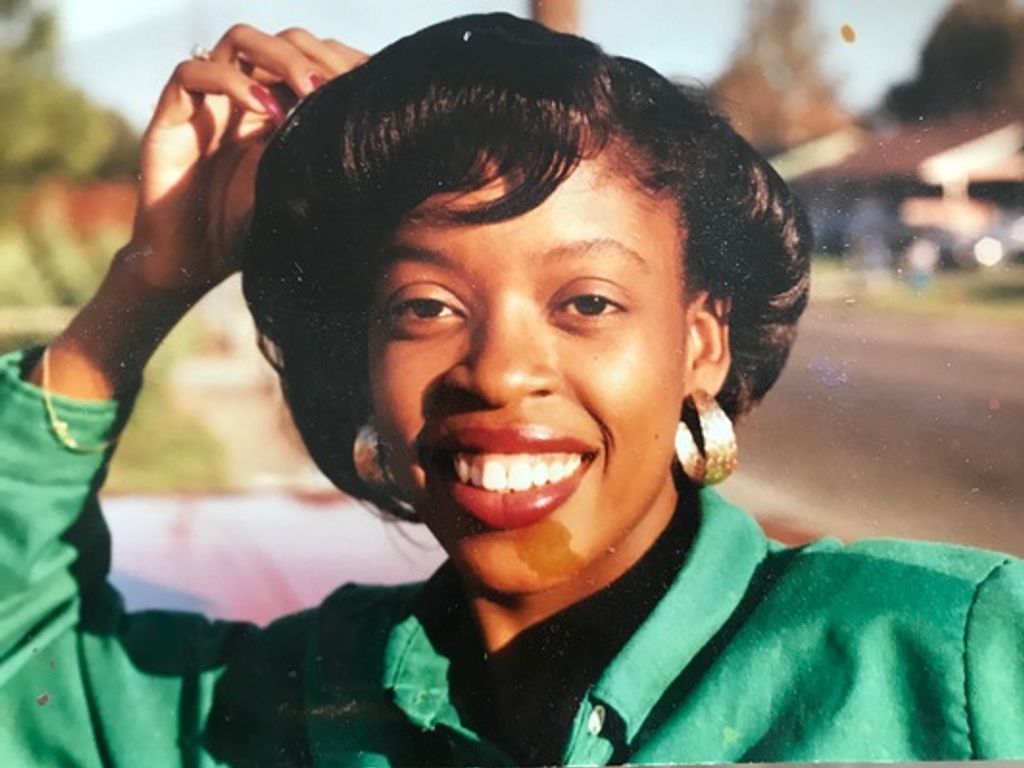 Chiffon Holmes Profile Photo