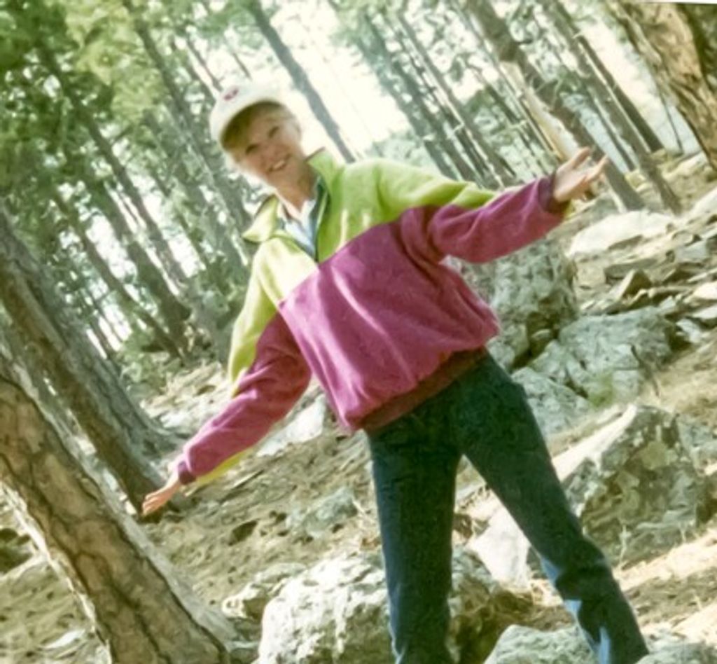 Bonnie "Pona" Brewer