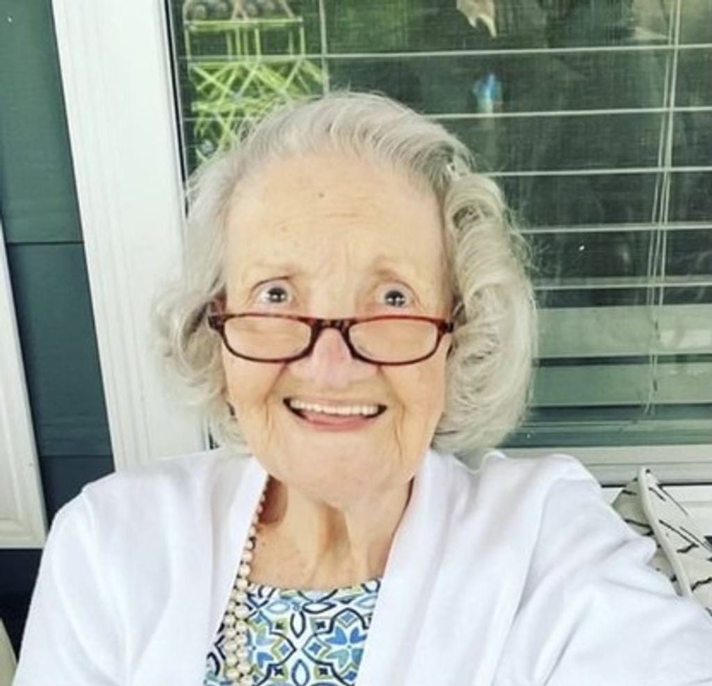 Graziella Pratellesi Lewis Profile Photo