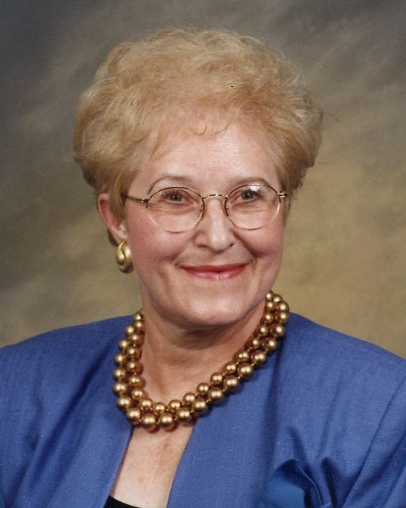 Evelyn "Evie" Peterson
