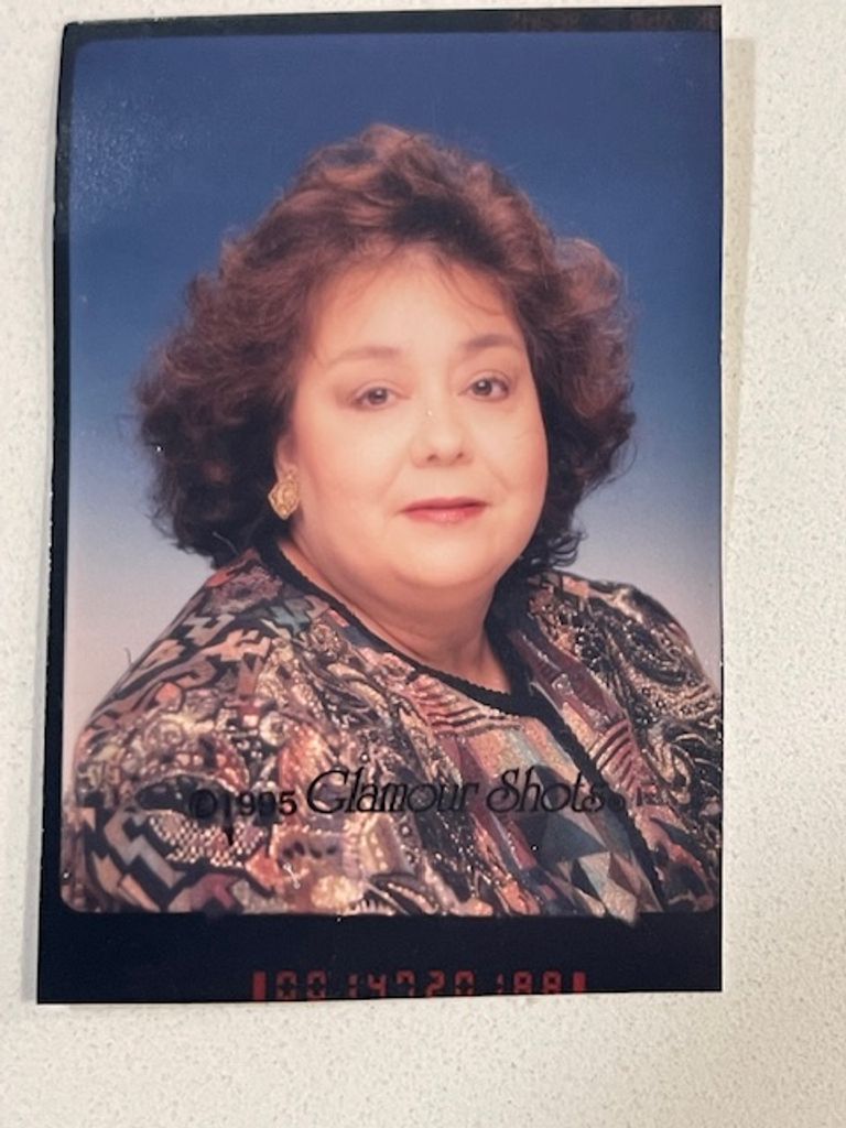 Maria Alicia Vela