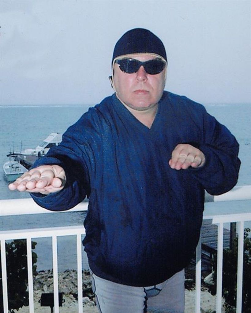 Howard J Kaiser