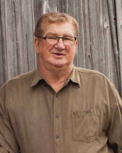 Lorne Russell Saunders Profile Photo