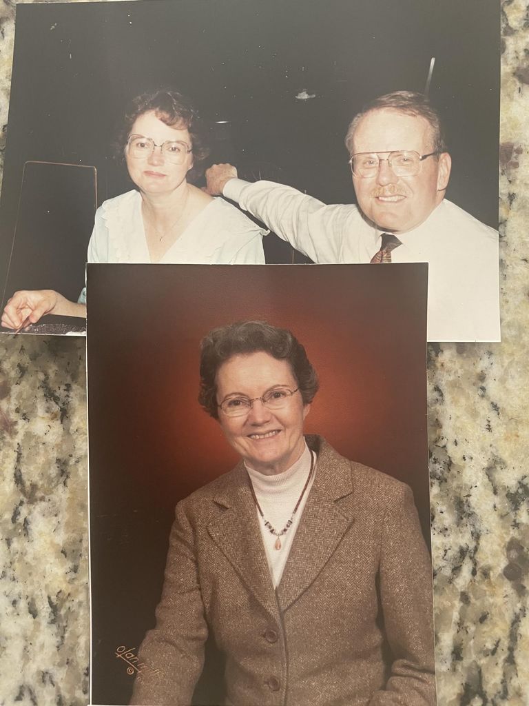 Joyce Hackenyos Profile Photo