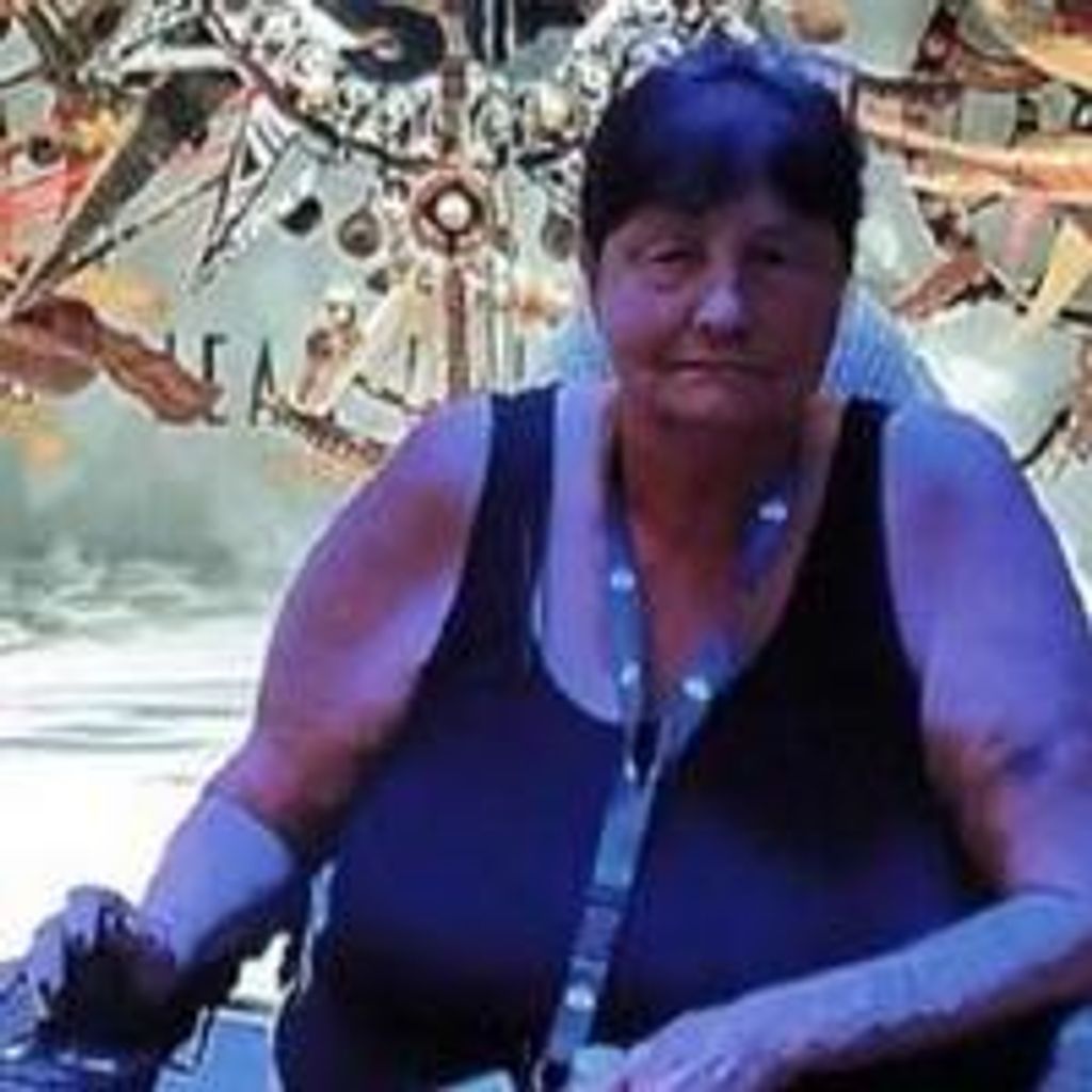 Joanne Martineau Profile Photo