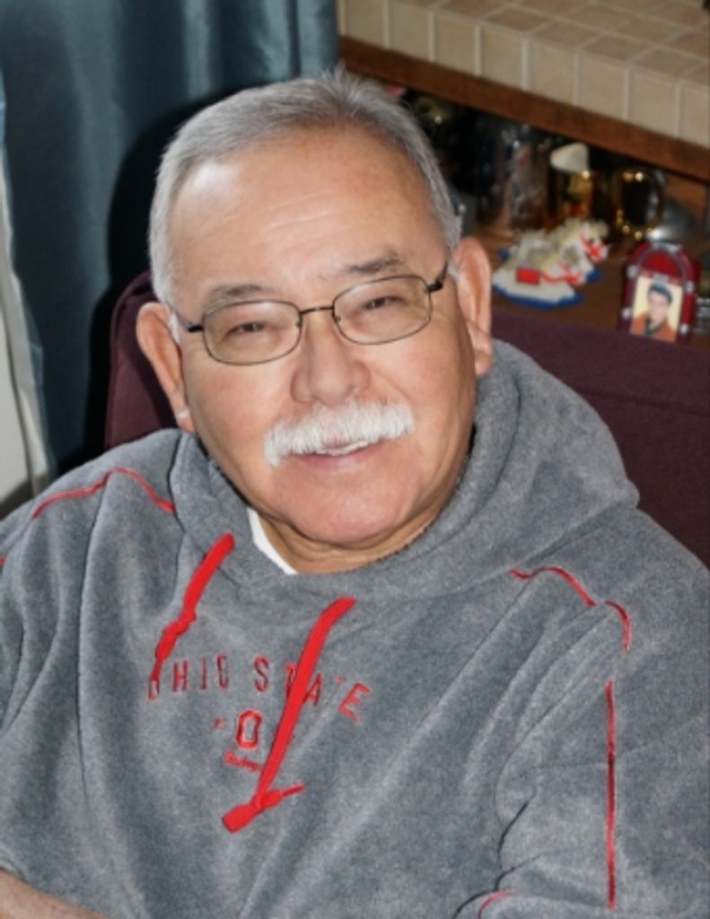Rosendo "Fuzzy" Flores