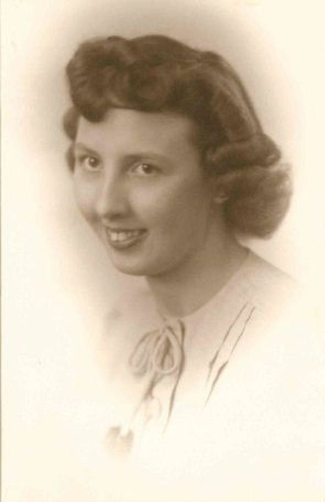 Lillian Elsie Mathews