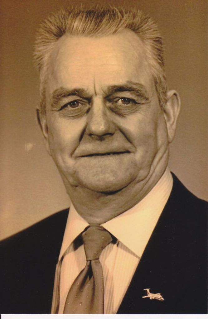 Arthur Vaughn "Sal" Tucker