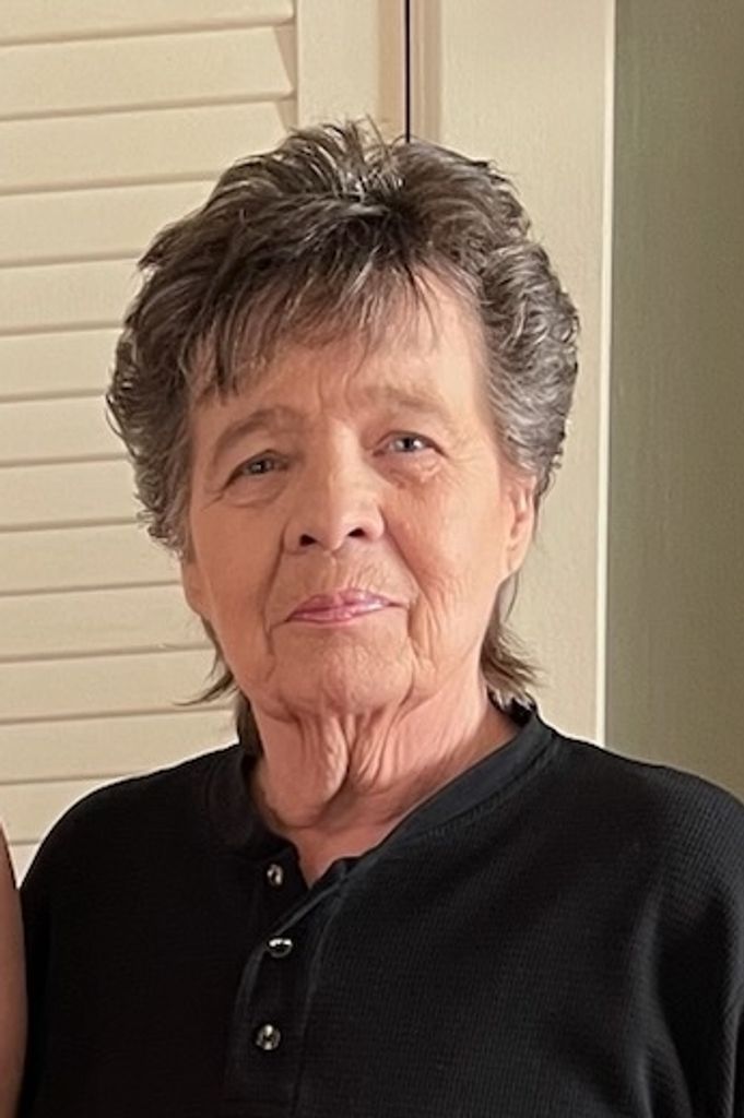 Carolyn E. (Robbins)  Campbell Profile Photo